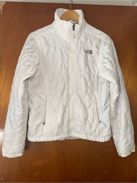 The North Face Jackets & Blazers - The North Face Women's White Quilted Star-Pattern Jacket Size Medium